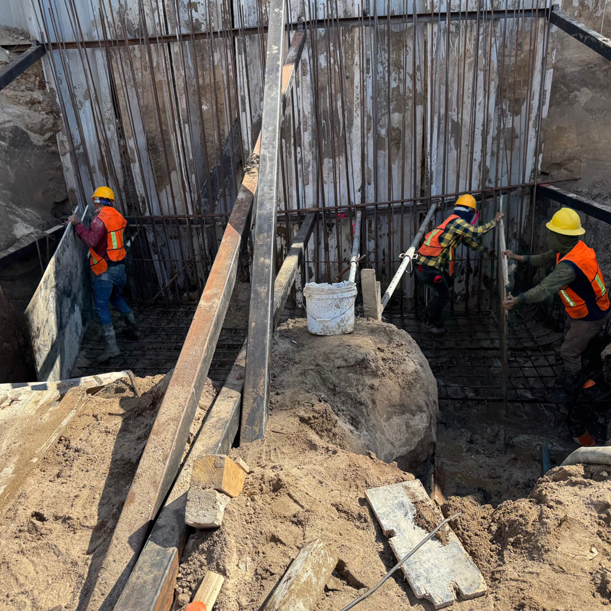 Tablaestacas en Fibra de Vidrio